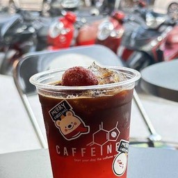 อเมริกาโน่ สตรอเบอรี่ โทนิค