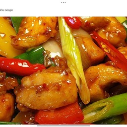 ผัดพริกเผาราดข้าว