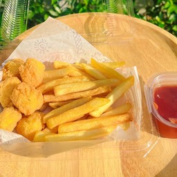 เซตสุขเบาๆ(เฟรนซ์ฟรายส์+ไก่ป๊อป)