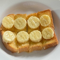 ขนมปังปิ้ง-เนยนมกล้วยหอม