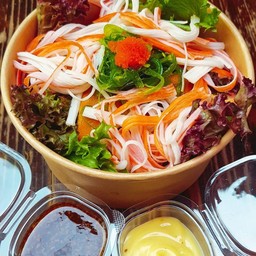 สลัดปูอัดยำสาหร่ายไข่กุ้ง Kanikama&Chuka Wagame Salad