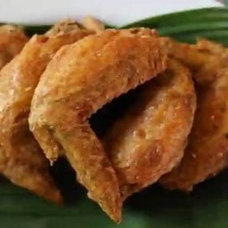 ปีกไก่ทอดเกลือ ( 5ชิ้น )