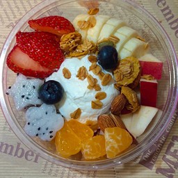 Greek yogurt mixed fruit