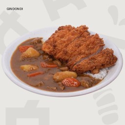 แกงกะหรี่หน้าไก่ชุบเกล็ดขนมปังทอด