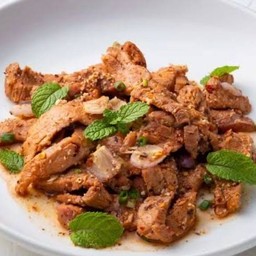 น้ำตกคอหมูย่าง