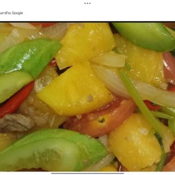 ผัดเปรี้ยวหวานราดข้าว