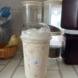 นมสดสีขาว