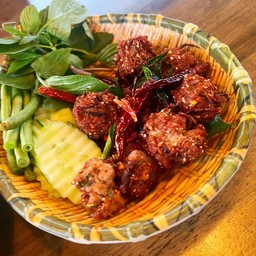 ลาบหมูทอด