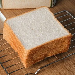 ขนมปังไวท์โทสต์ 320 กรัม