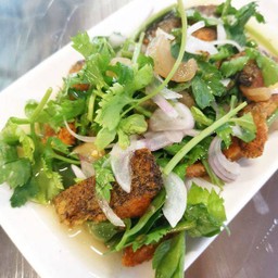 ยำปลาสลิด