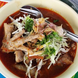 ขนมจีนน้ำเงี้ยวตีนไก่ล้วน (พิเศษ)