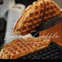 G08 ครอฟเฟิลแป้งเปล่า1ชิ้น +แยม1 รส (แป้งครัวซองก์ อบ)