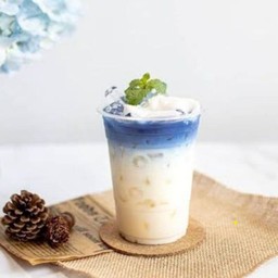 มะพร้าวนมสดอัญชัญ