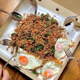 กะเพราถาด@บาร์นม พันท้าย สาขาพันท้าย