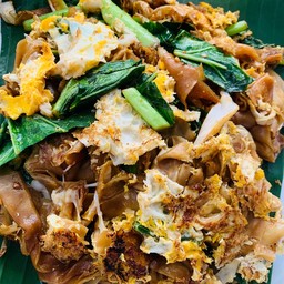 ผัดซีอิ๊วไก่