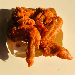ปีกไก่ ทอดกระเทียม