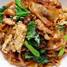 ผัด ซีอิ๊วไก่