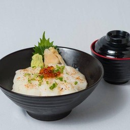 ข้าวหน้าครีมปลาตาเดียวย่าง