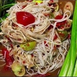 ตำซั่วขนมจีน