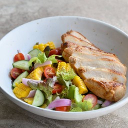 สลัดอกไก่ย่าง