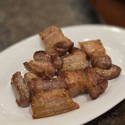 สามชั้นทอดน้ำปลา