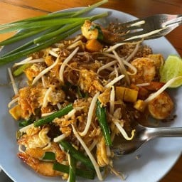 ผัดไท (สามารถเลือกเนื้อสัตว์ได้นะคะ)