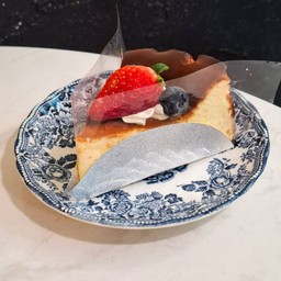 ฺBasque burnt cheesecake