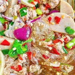 ตามสั่ง ยำแซ่บ