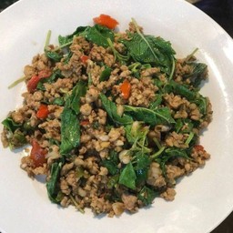 กระเพราไก่