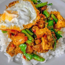 ข้าว ผัดพริกแกง