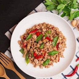 ชุดข้าวกะเพราพริกแห้งโบราณอิ่มคุ้ม