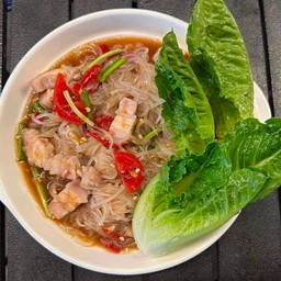 ตำเส้นเล็ก หมูสามชั้น