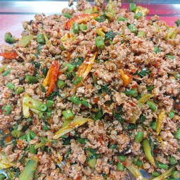 กะเพราหมูสับ