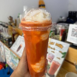 มะพร้าวนมสดปั่นชาไทย