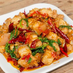 กะเพราหมูสามชั้น (กับข้าว)