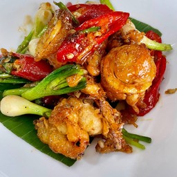 หมึกผัดไข่เค็ม