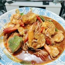 ผัดพริกแกงกุ้งเป็นกับ
