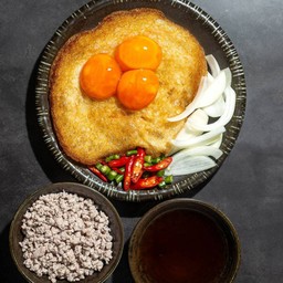 ยำไข่ดองดาวหมูสับ