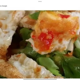 ยำไข่ดาว