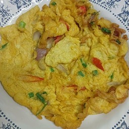 ไข่เจียวทรงเครื่อง