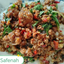 ข้าวกระเพราเนื้อสับ