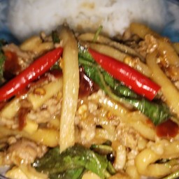 น้องโบว์ อาหารตามสั่ง