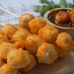 ครัวปังย่า ลูกชิ้นทอด น้ำจิ้มหอมเจียว