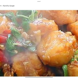 เต้าหู้ผัดกะเพราราดข้าว