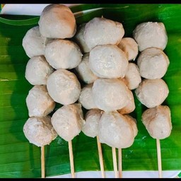 ร้านแม่นุ่น ยำโคตรแซ่บ
