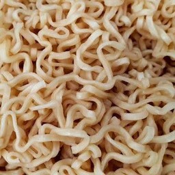 เครื่องเคียง มาม่าลวก(2ห่อ)