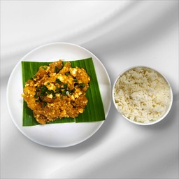 Salted Egg Chicken with Rice 咸蛋鸡丁饭 ข้าวไก่ไข่เค็ม