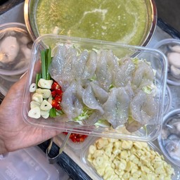 กุ้งแช่น้ำปลาเนื้อหวาน+หอมเจียว ชุดเล็ก8-9 ตัว