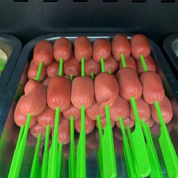 ไส้กรอกแดง