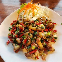 คอหมูย่างคั่วพริกเกลือ